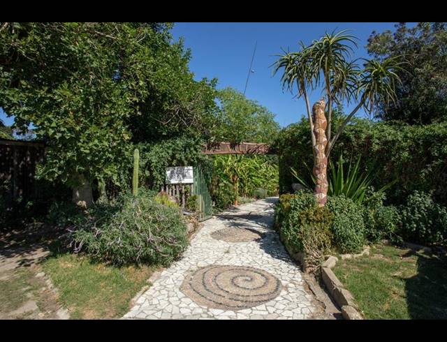 FARM FOR SALE IN PIESANG VALLEY